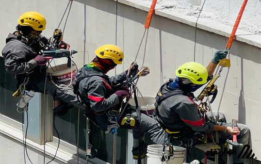 پیچ و رولپلاک نما در تهران